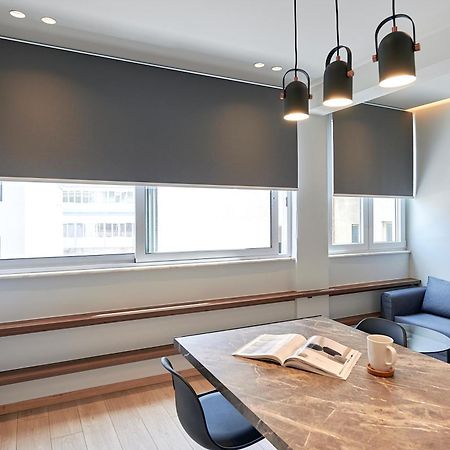City-Center Apartment In Vibrant Monastiraki, Atene Esterno foto