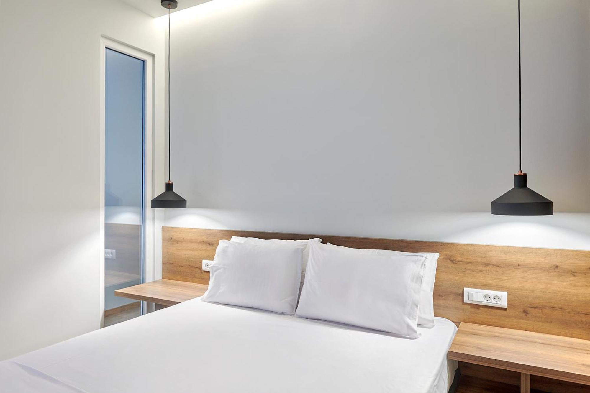 City-Center Apartment In Vibrant Monastiraki, Atene Esterno foto
