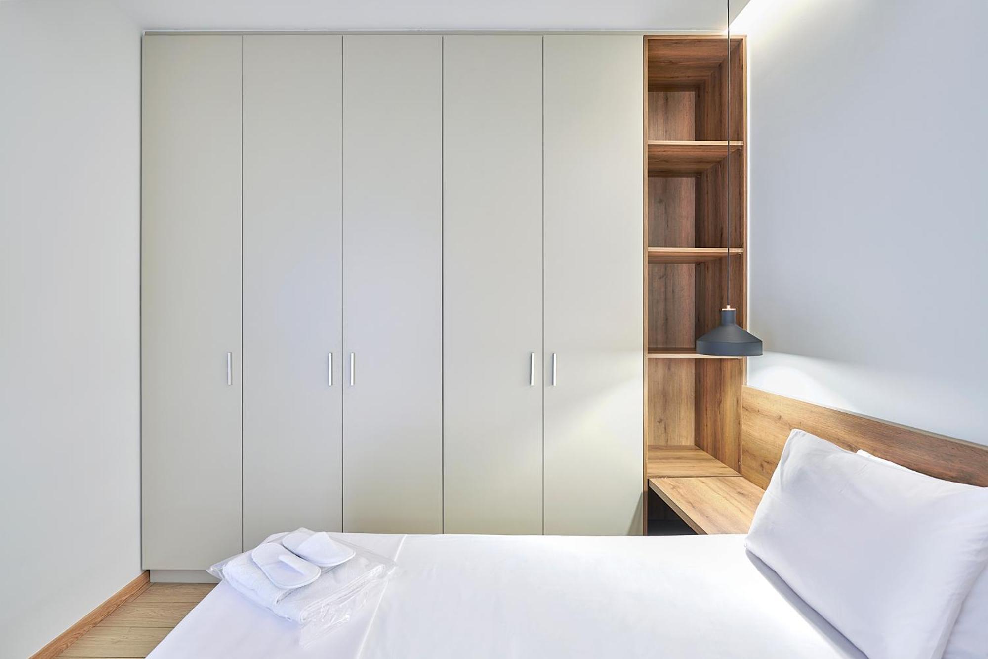 City-Center Apartment In Vibrant Monastiraki, Atene Esterno foto