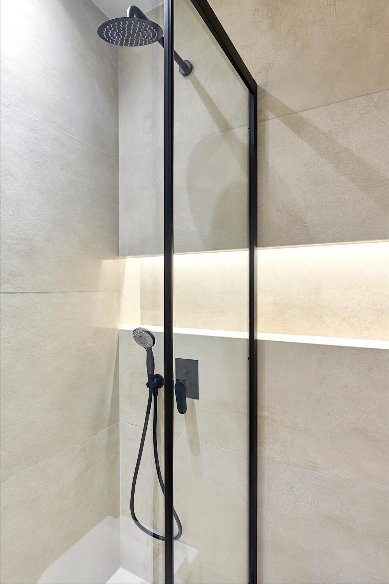 City-Center Apartment In Vibrant Monastiraki, Atene Esterno foto