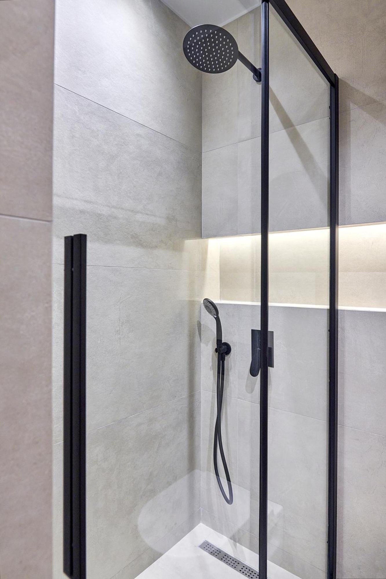 City-Center Apartment In Vibrant Monastiraki, Atene Esterno foto