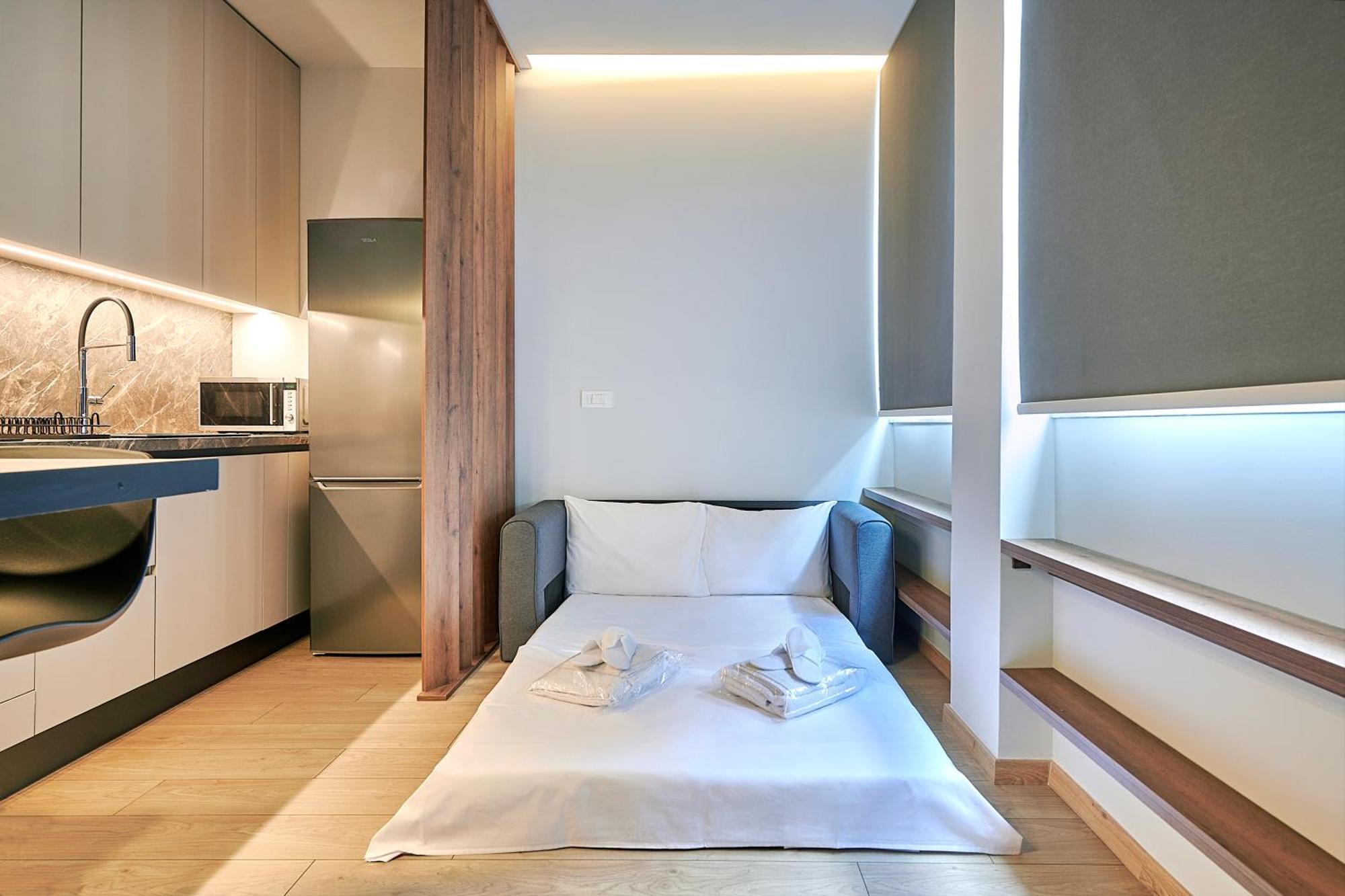 City-Center Apartment In Vibrant Monastiraki, Atene Esterno foto